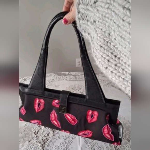 Vintage 90's Y2K Cherry Print Purse In Black & Pink. Far Nine. Valentine Lips - Picture 2 of 6